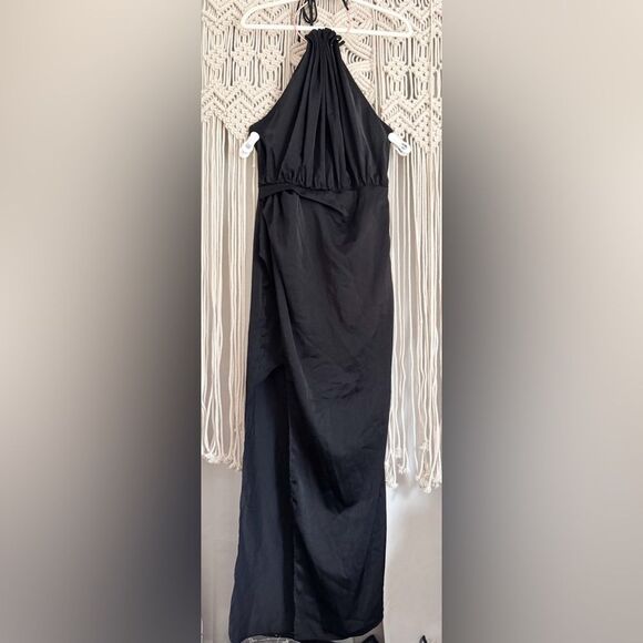 Baltic Born Dresses & Skirts - Do+Be x Baltic Born Black Semi Formal Bronze Halter Neck Dress NWT Medium